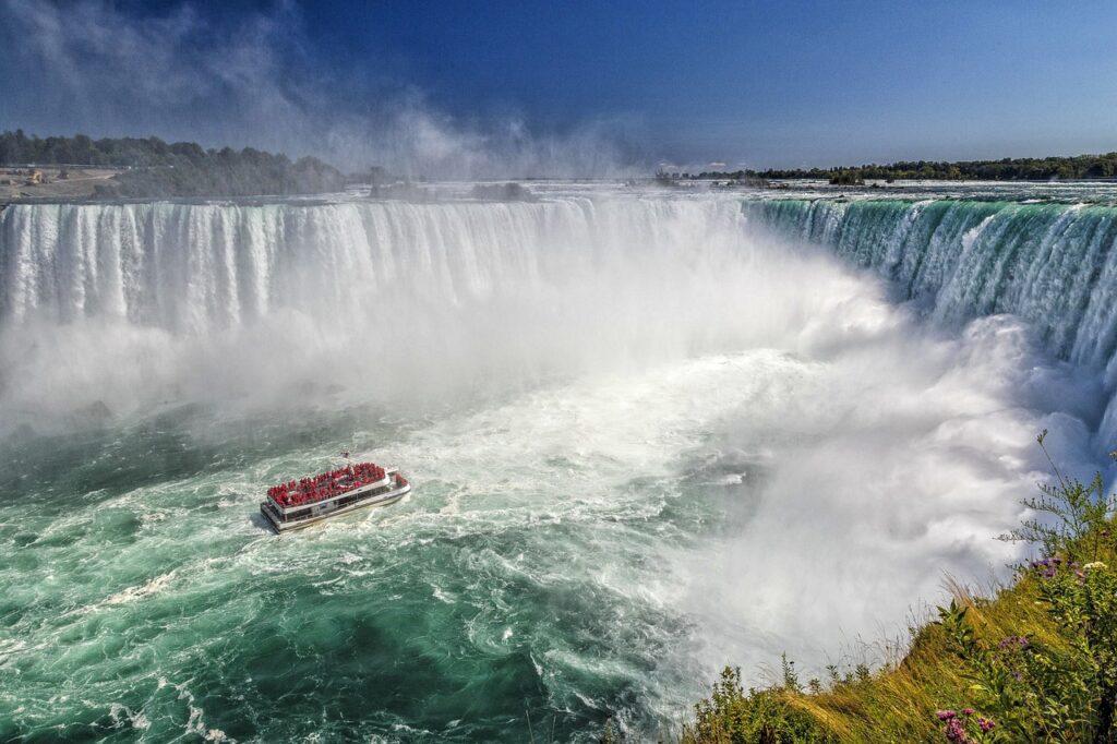 waterfall, boat, niagara falls-5050298.jpg